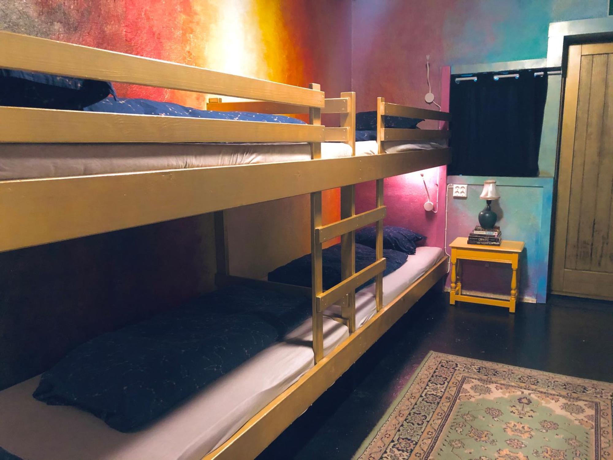 The Freezer Hostel & Culture Center Hellissandur Phòng bức ảnh