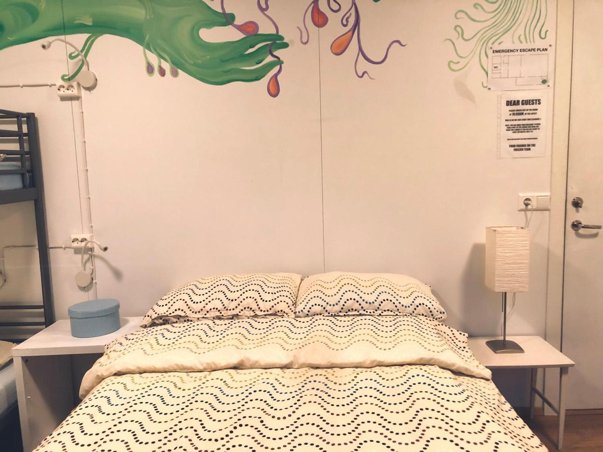 The Freezer Hostel & Culture Center Hellissandur Phòng bức ảnh